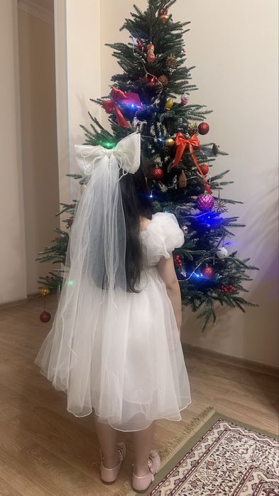 Продам нарядное платье для девочек