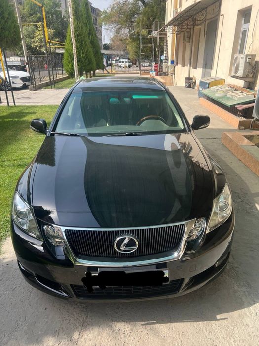 Lexus GS300 sotiladi