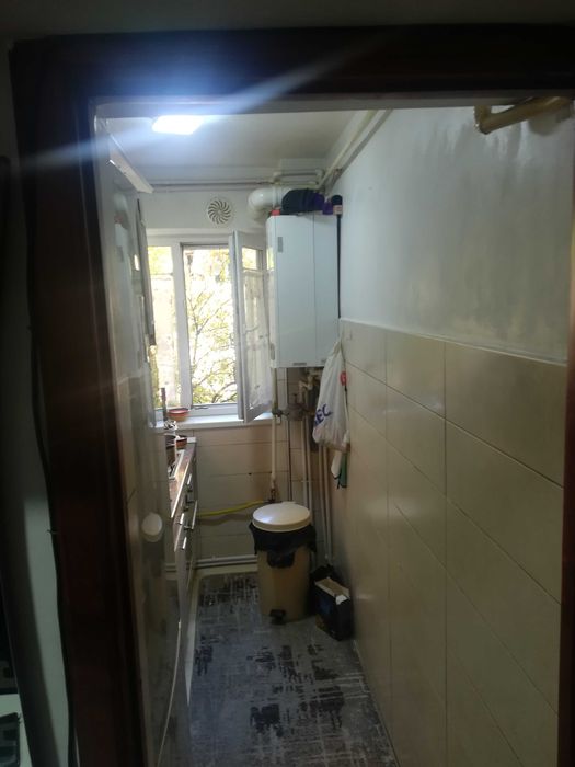Vând apartament George Enescu, 3 camere, etaj 2