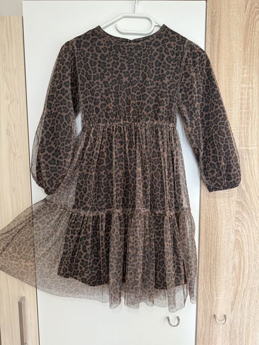 Детска рокля в размер 8год