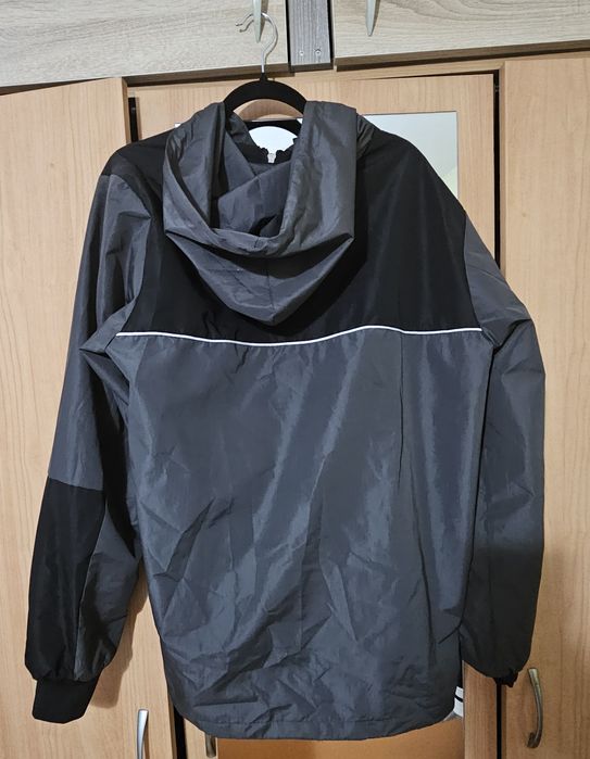 Оригинален анорак Ellesse XL размер