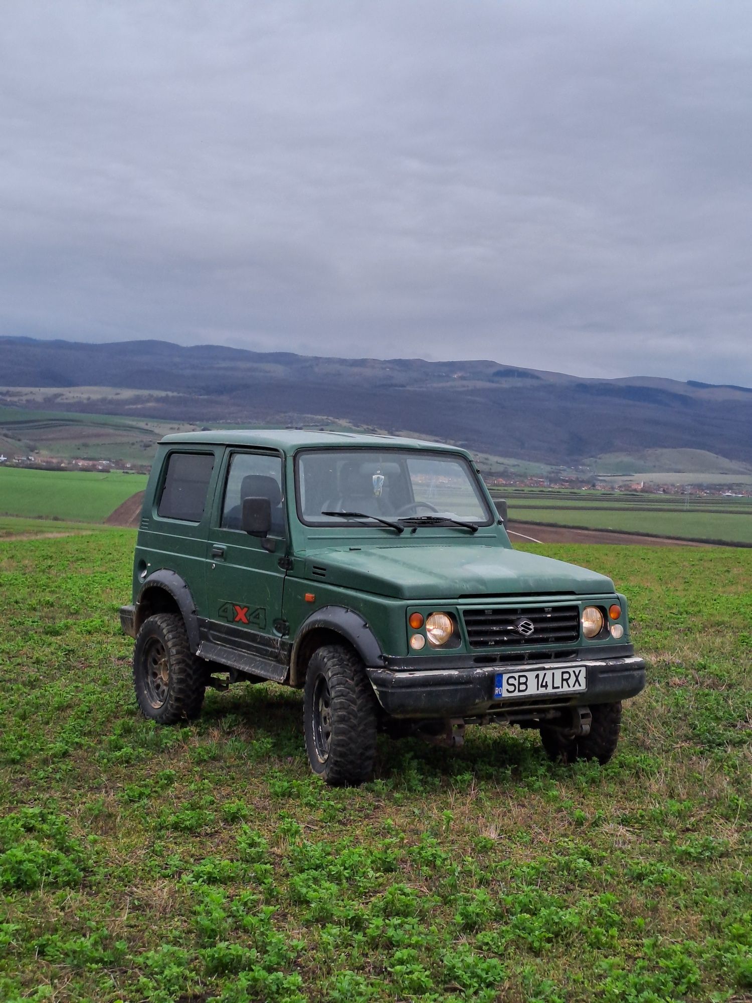 Vind suzuki samurai