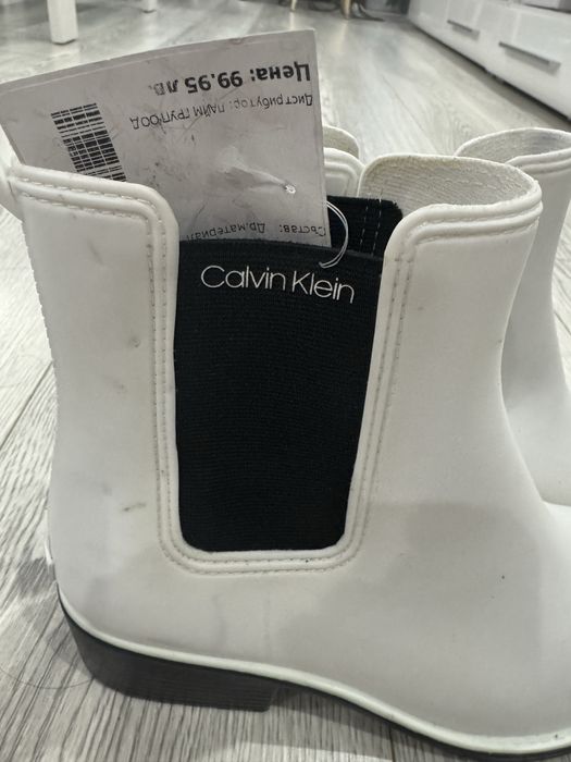 Calvin Klein гумени боти