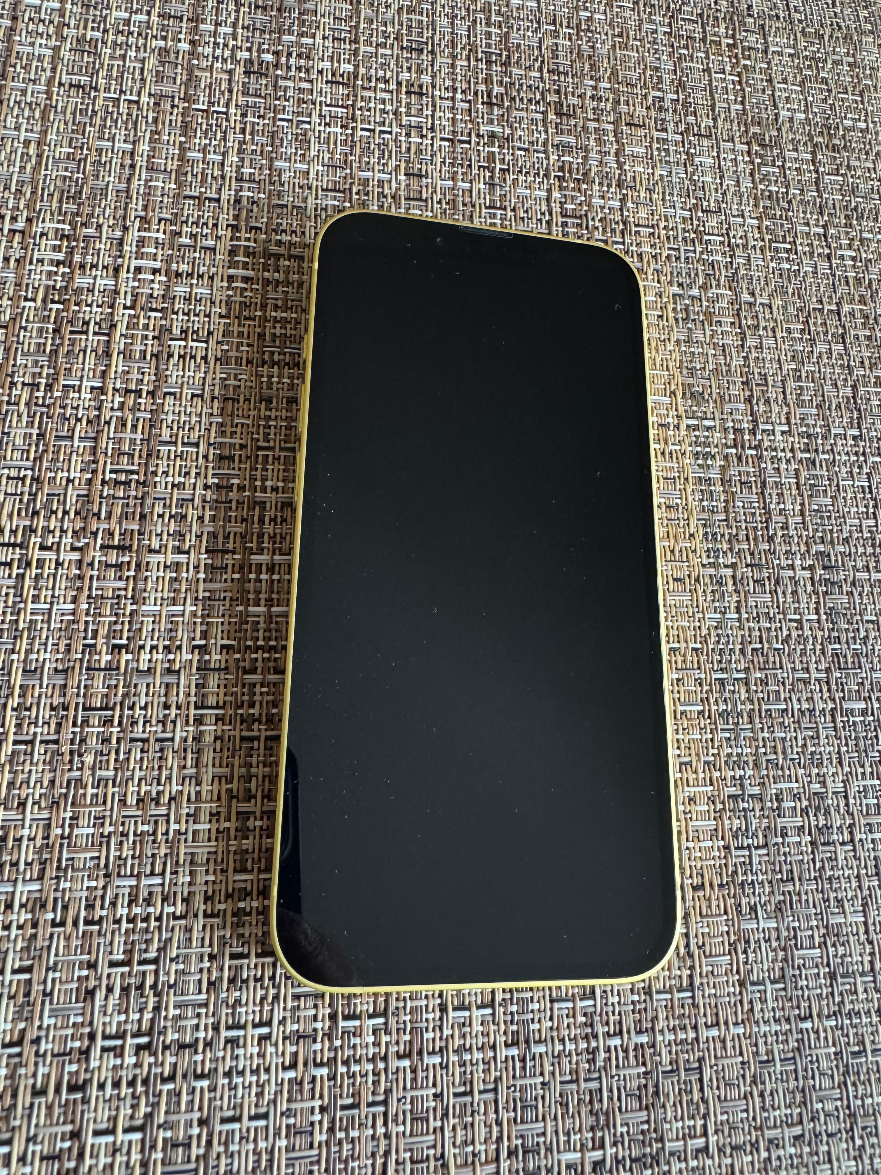 iPhone 14 128GB Жълт