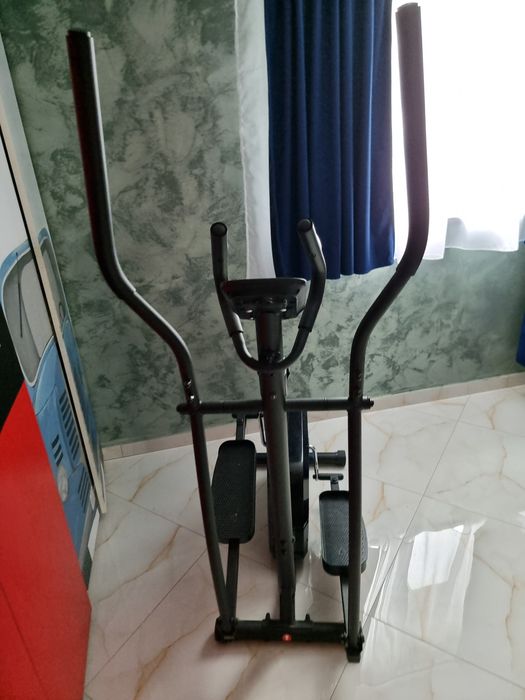 Aparat de fitness eliptic (orbitrek) – stare excelentă