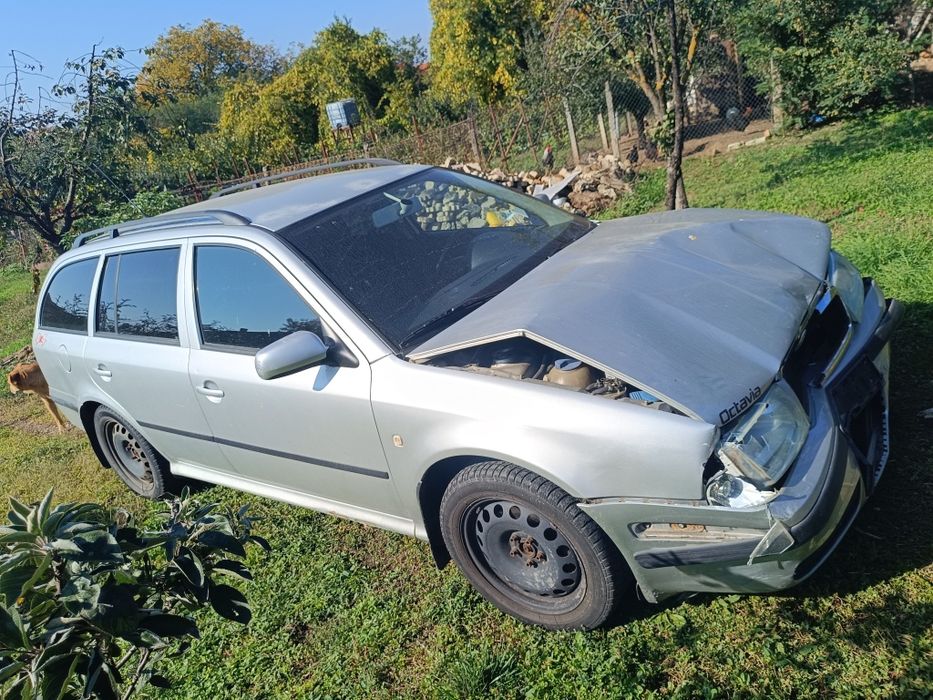Vând pentru piese Skoda Octavia 1,  4x4