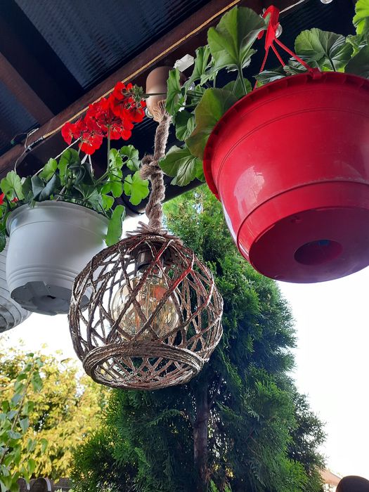 Corpuri de iluminat rustic, terase, cabane, foisoare