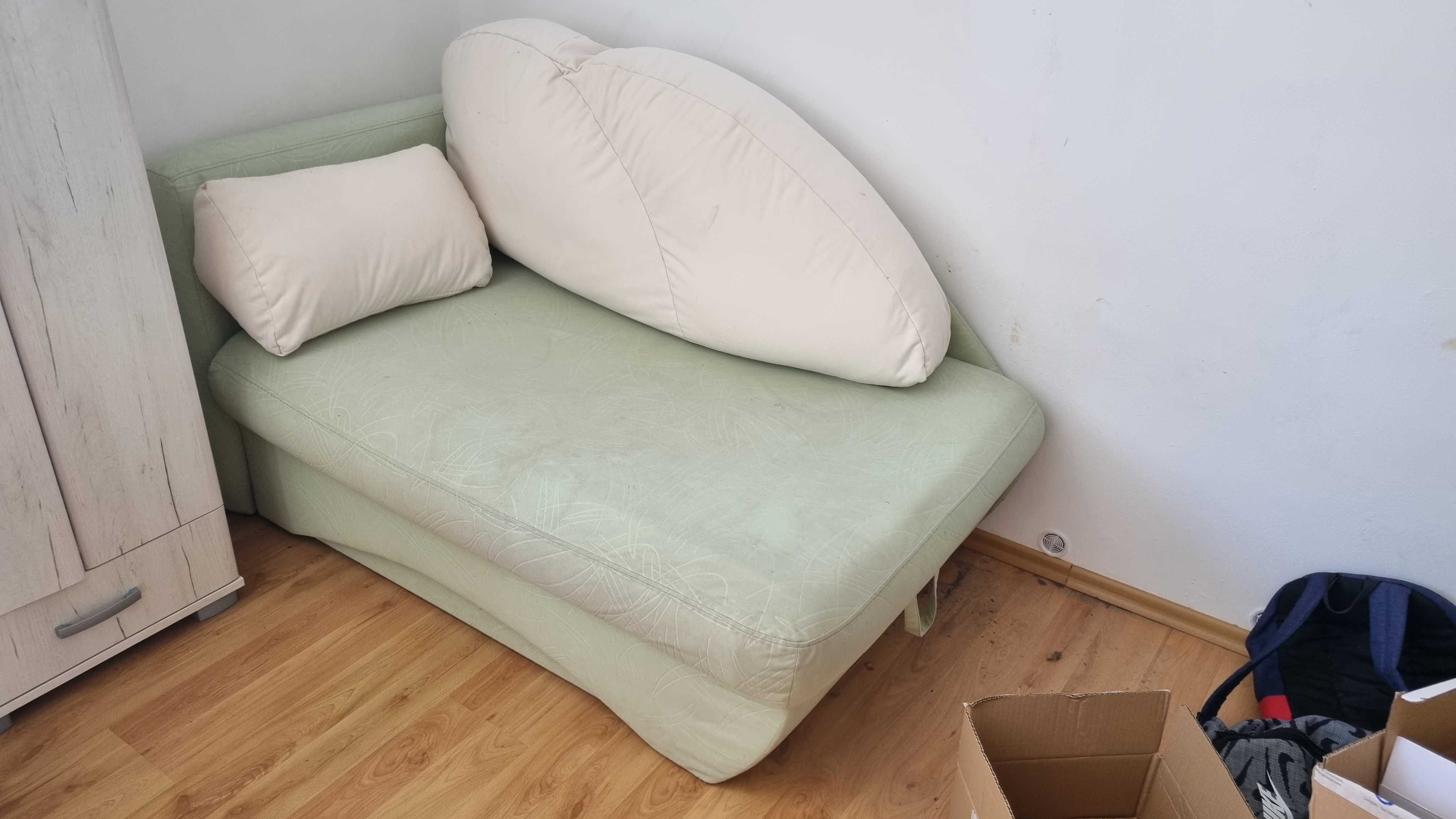 Диван разтегаем в отлично състояние