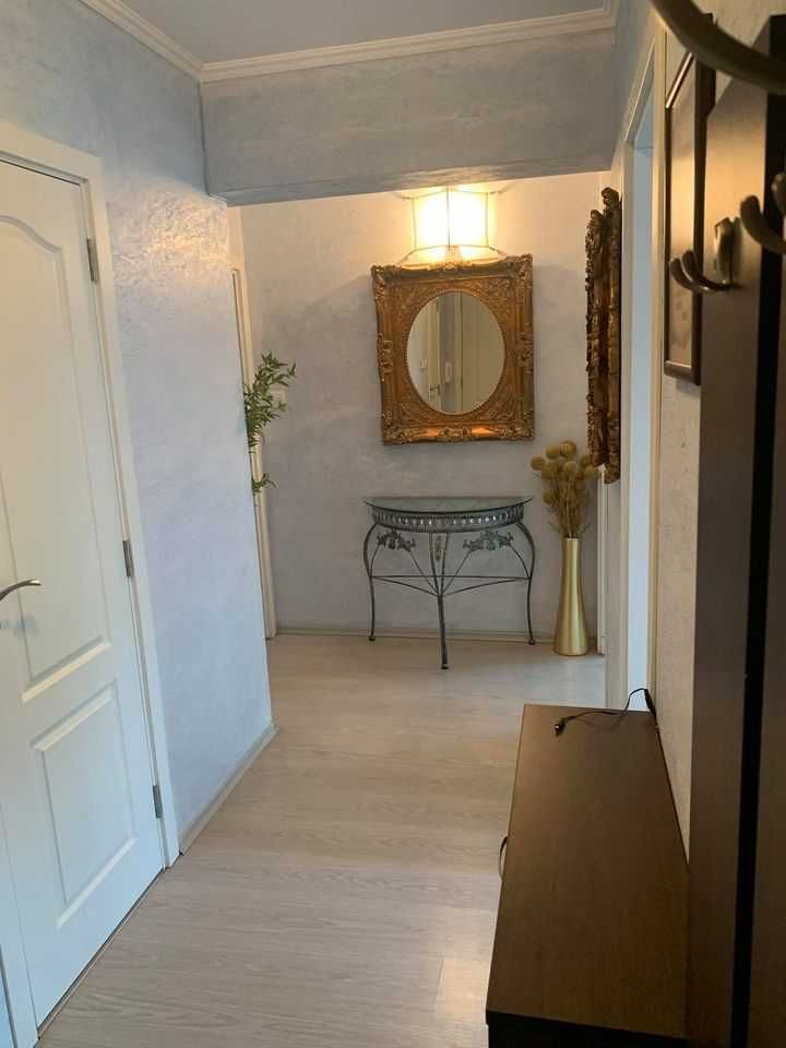 Дава се под наем Тристаен апартамент в Бургас, Лазур - 110 кв.м за 350 € - Снимка #15