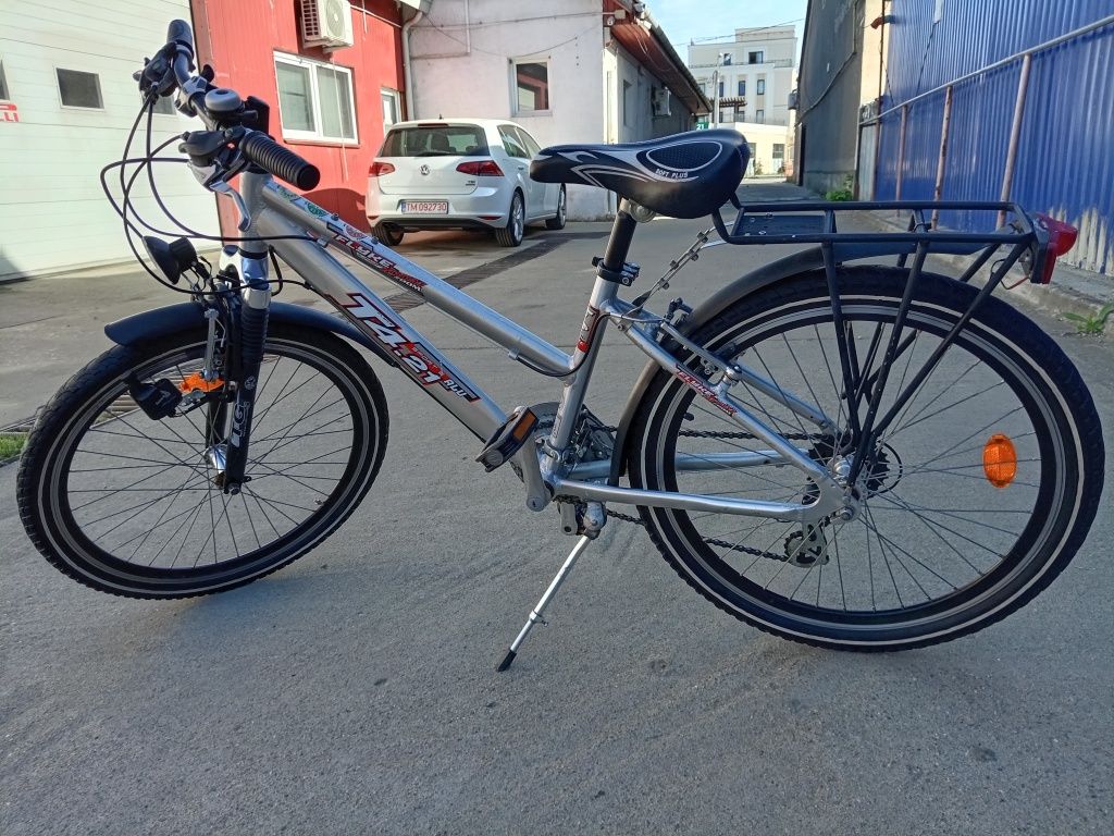 Vând bicicleta din aluminiu pentru copii