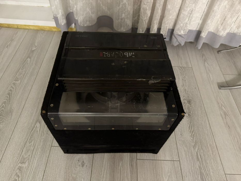 Продам сабвуфер + усилок