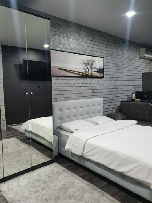 почасам сдаётся 3 ч 5000 ЛЮКС wifi Smart