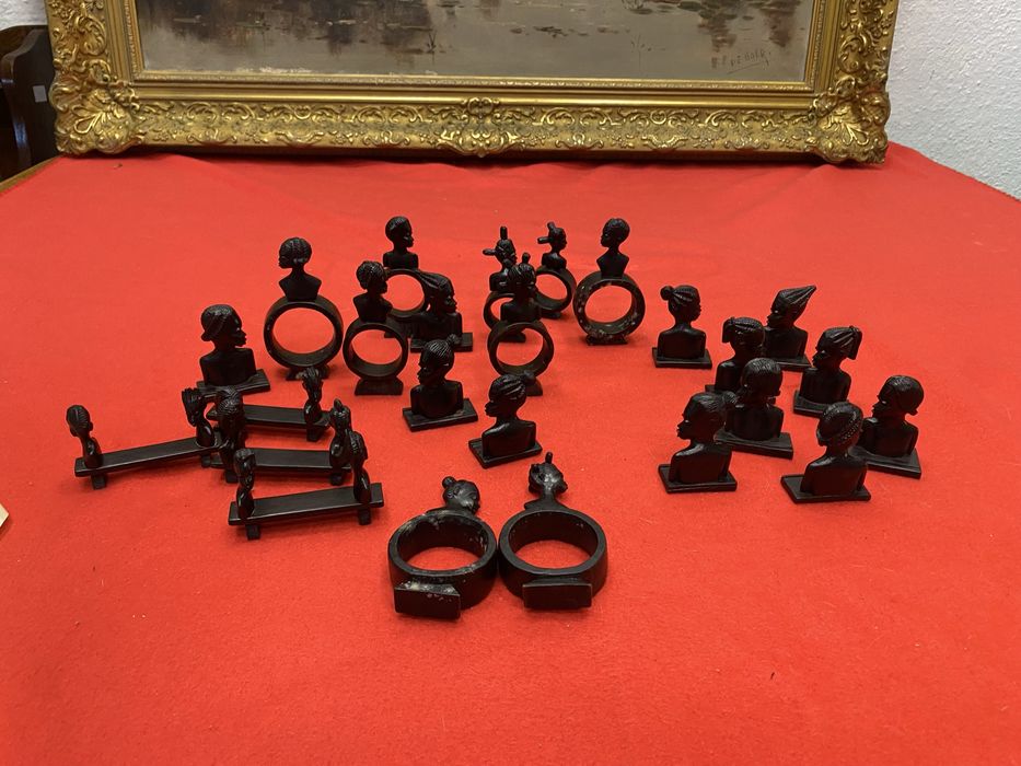 Африкански абаносови пръстени и поставки Кения 1920