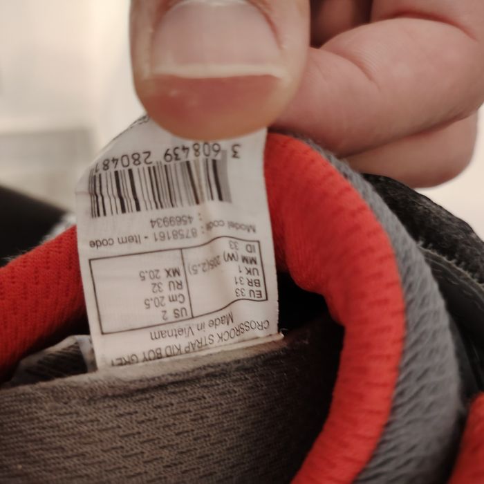 Vand adidasi de drumetii QUECHUA