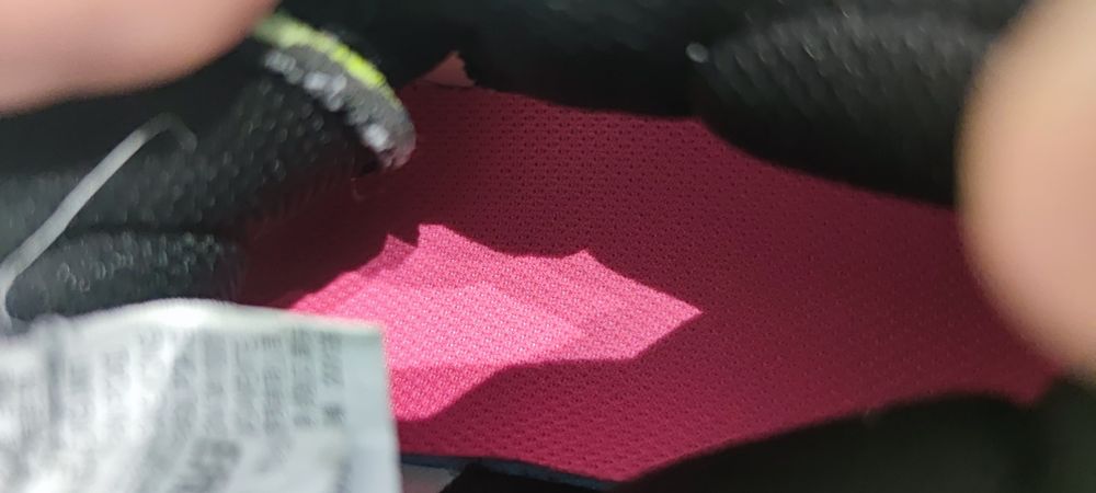 Echipament Adidasi Sport TARMAK - Garanție - mărimea 40 stare excelent