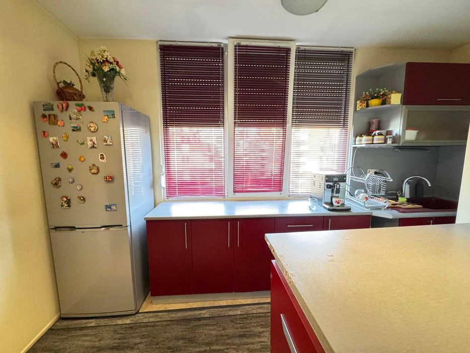 Продава се Тристаен апартамент в Велико Търново, Център - 75 кв.м за 1434 €/кв.м - Снимка #2