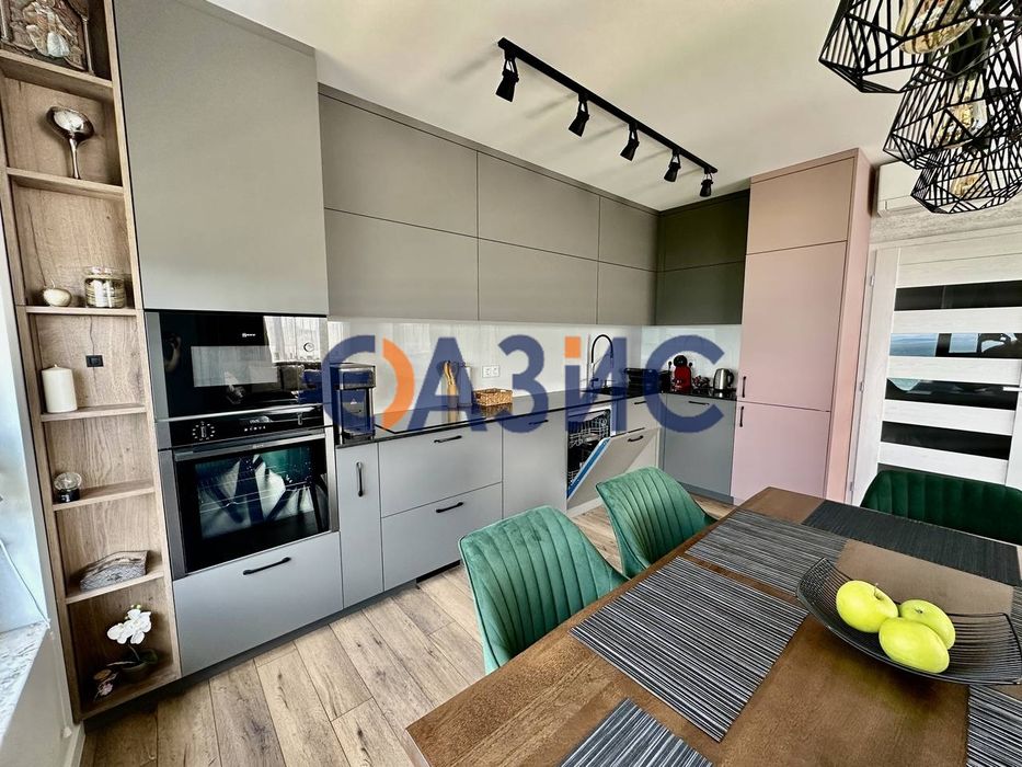 Продава се Тристаен апартамент в Бургас, Сарафово - 109 кв.м за 3303 €/кв.м - Снимка #9