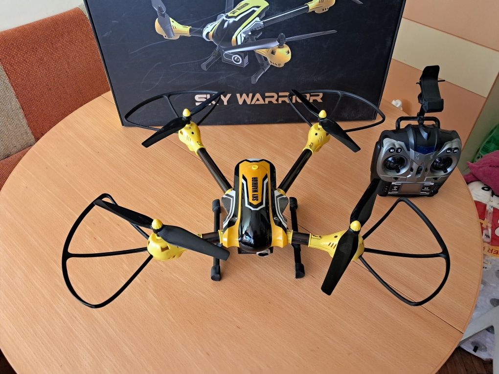 Продавам дрон KaiDeng K70 Sky Warrior