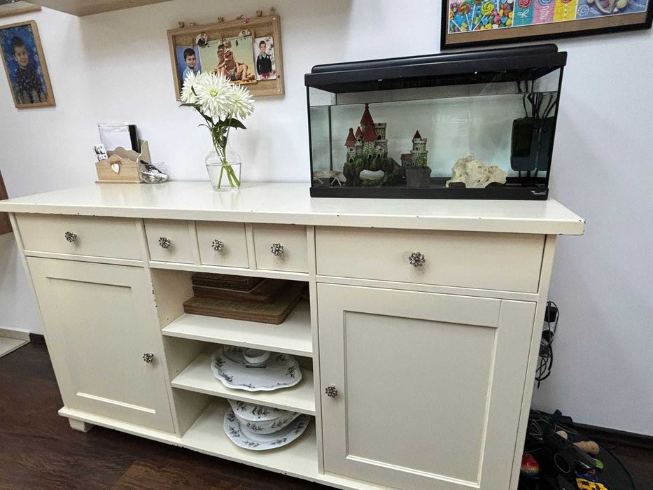 Bufet alb cu 5 sertare si doua usi