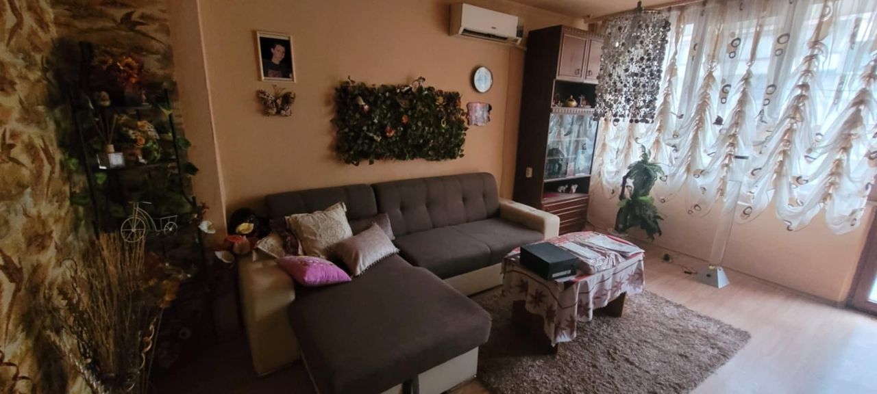 Продава се Четиристаен апартамент в Стара Загора, Център - 90 кв.м за 1856 €/кв.м - Снимка #5