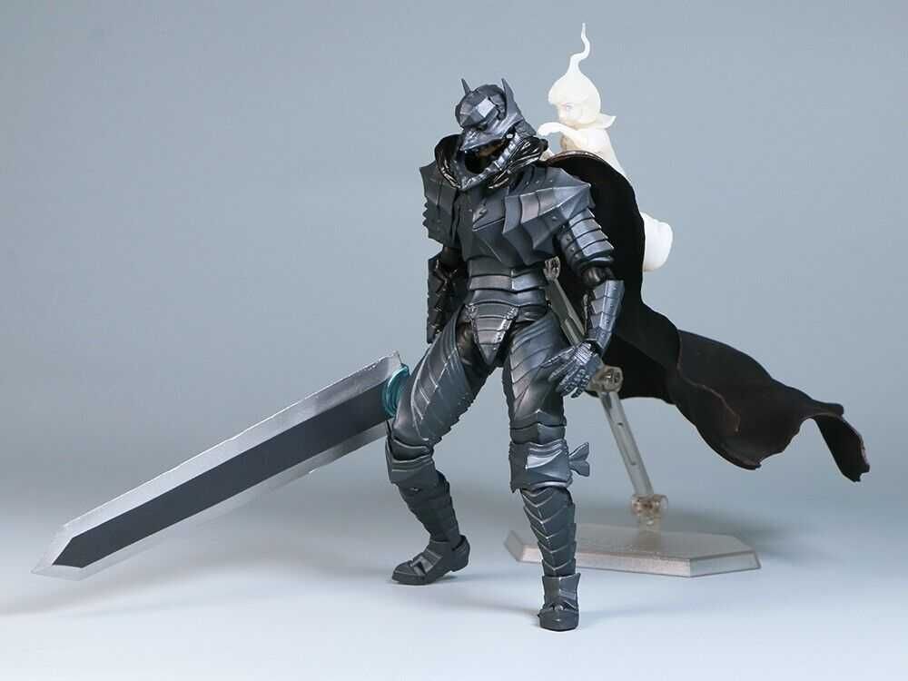 Figurina Articulata Berserk - Guts, Berserker Armor, Cutie si Accesori