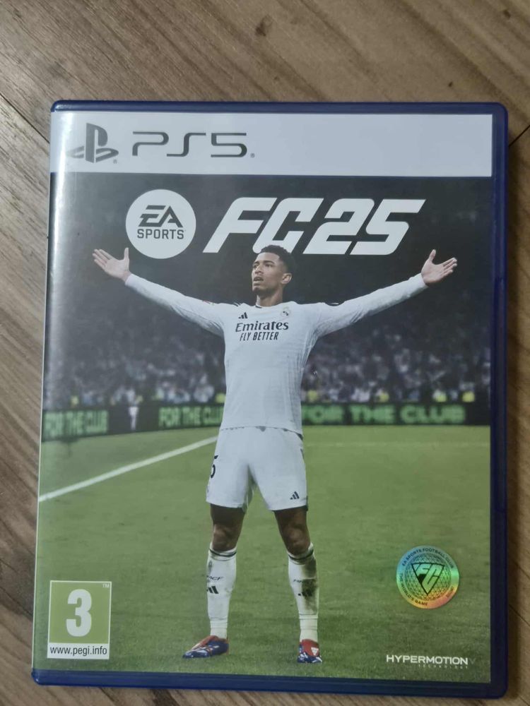 Fc25 за ps5 почти не ползвана
