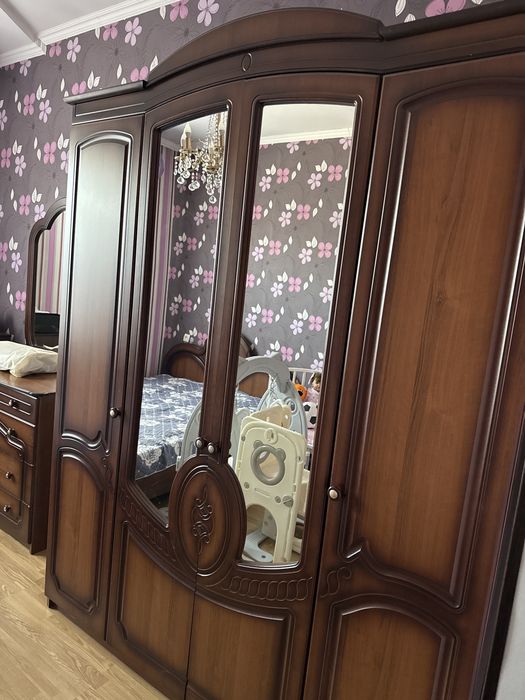 Спальный гарнитур в хорошем состоянии