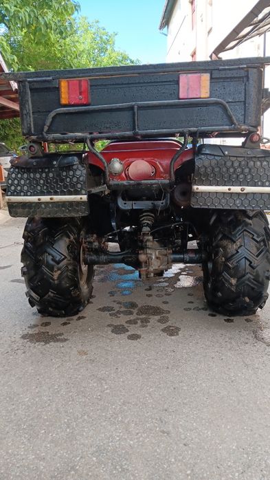 Vând ATV Linhai 300