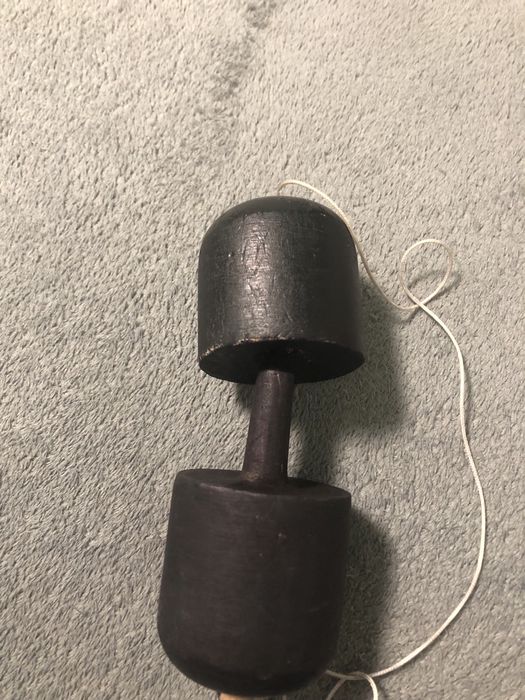 Kendama pill neagră