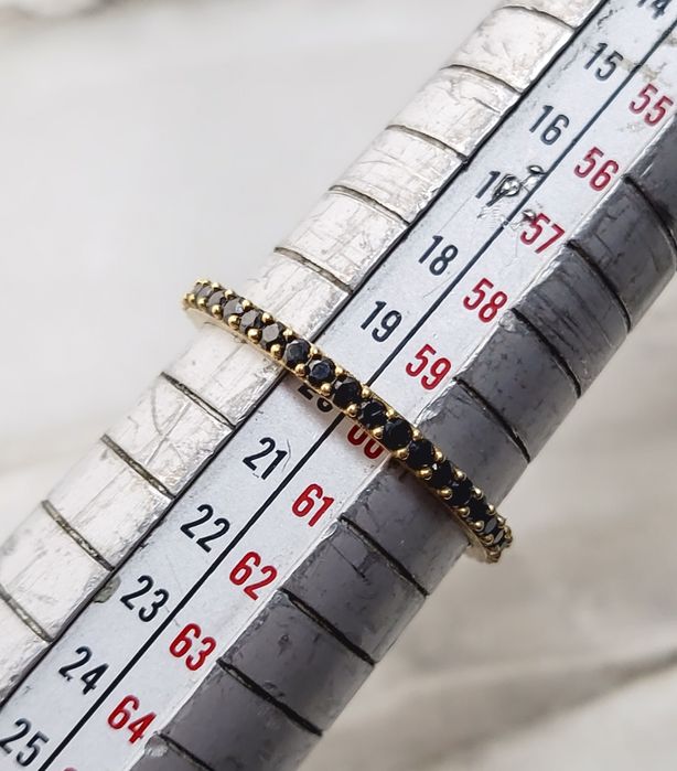 Inel tenis din aur 14K cu pietre semiprețioase negre onix – mărimea 60
