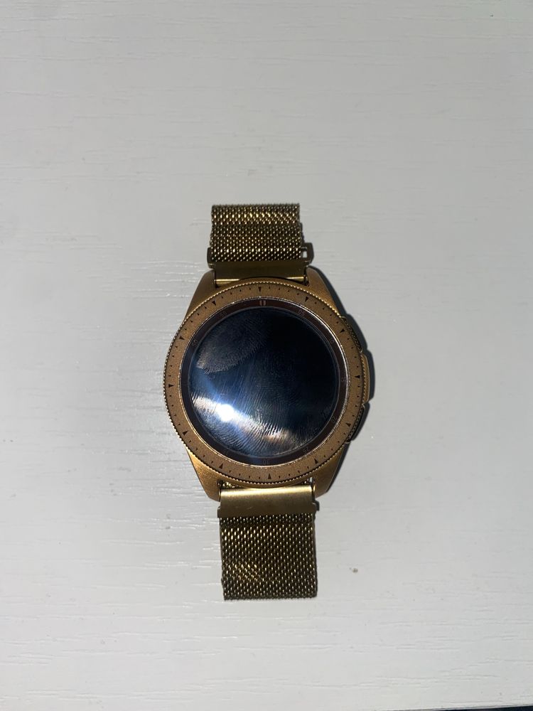 Galaxy Watch 42 мм SM‑R810, всё работает, 25 000 ₸ с торгом