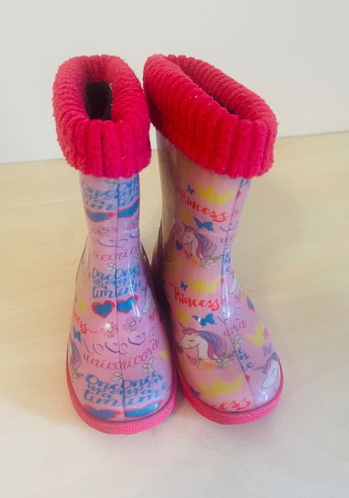 Vând cizme de ploaie pentru copii mărimea 22-23