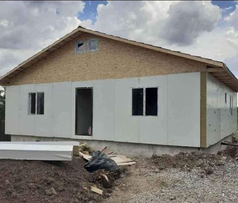 Vând casă din panouri