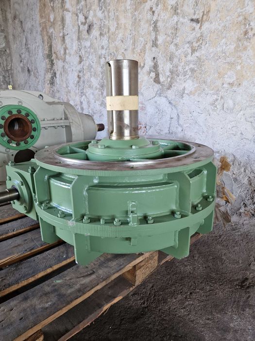 Червячен редуктор KWE - i=30