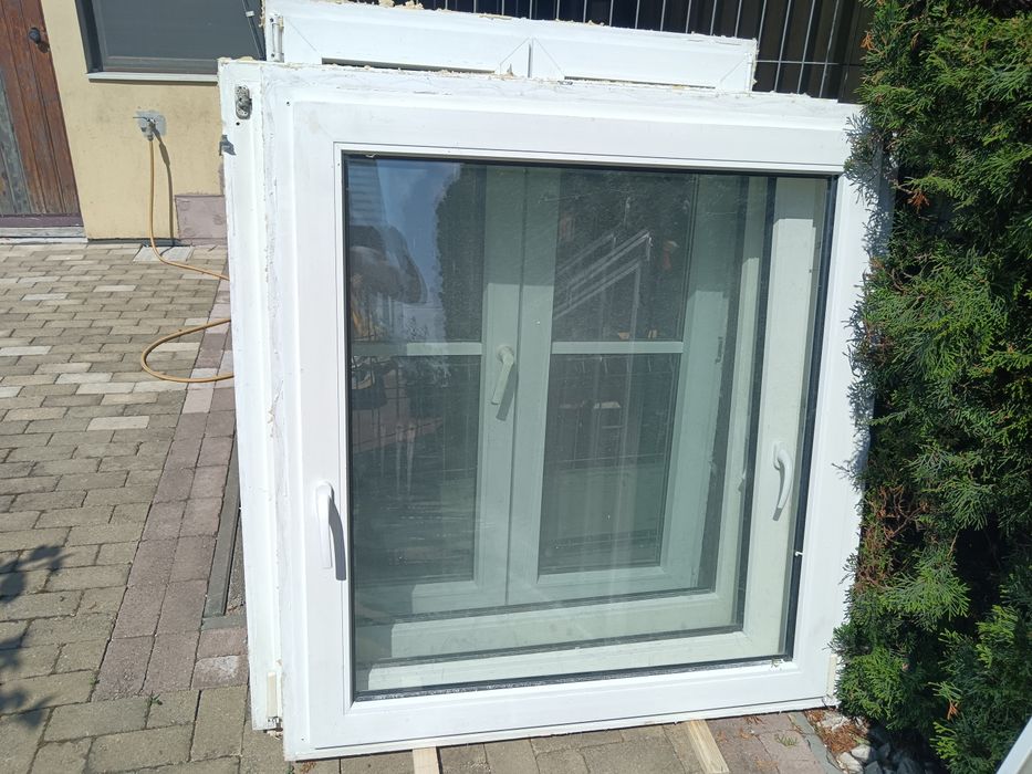 3 buc fereastre termoizolante, h 132/124, cu plase insecte