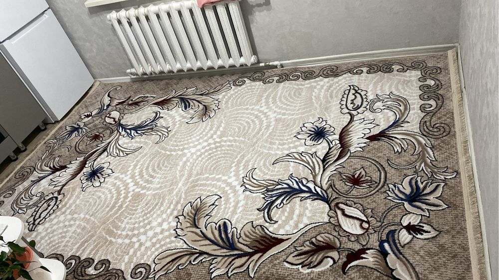 Продам ковер 2*3, новый