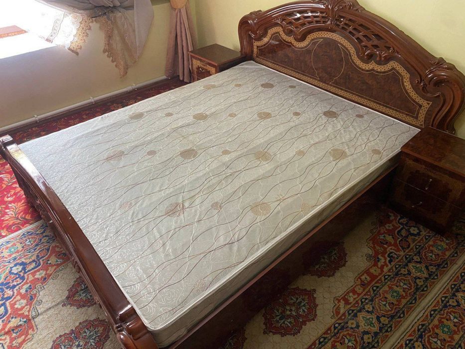 продается спальный гарнитур новый