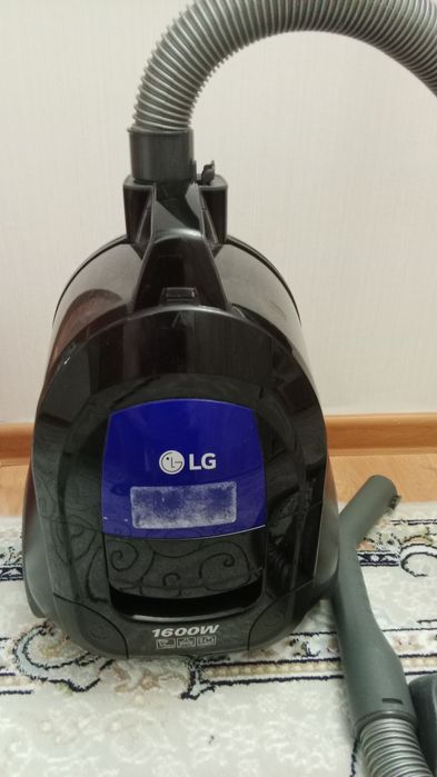 Продам пылесос LG мощность 1600W