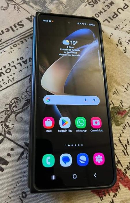 Samsung Z Fold 4