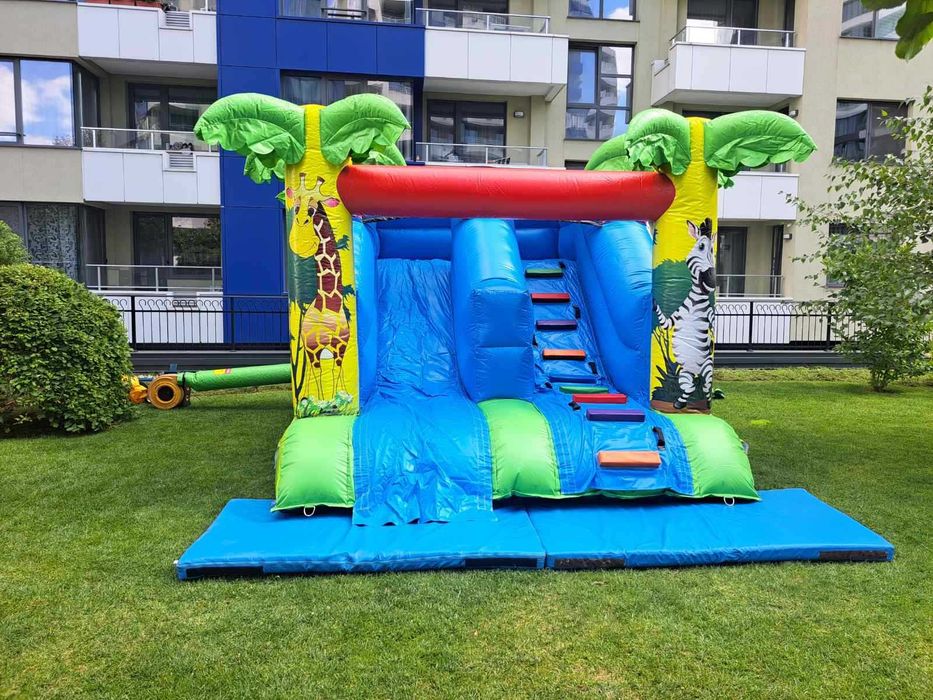 Разпродажба на надуваеми съоръжения, атракциони , батути  , игри