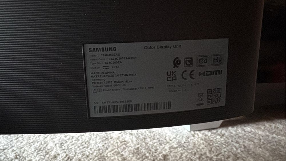 Unitate PC si monitor