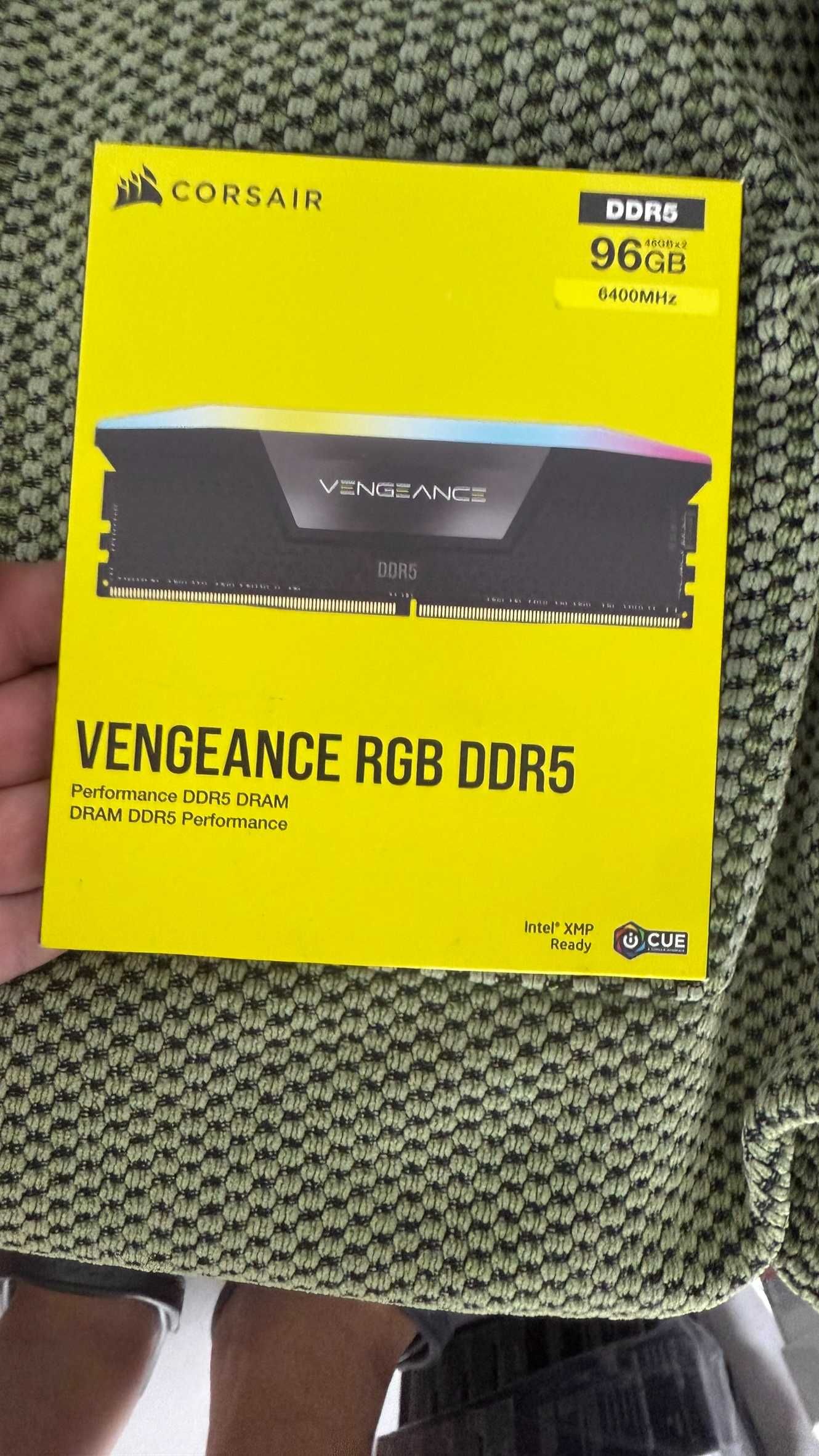 Kit Memorie Corsair VENGEANCE RGB 48GB (2x24GB) DDR5 DRAM 6000