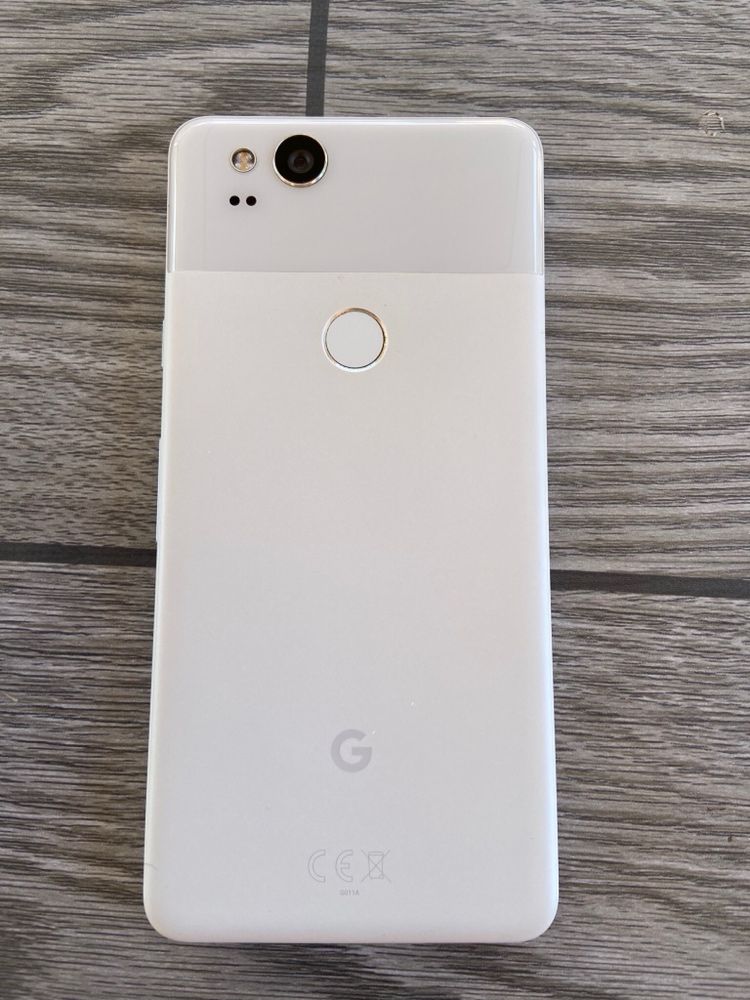 Telefon Google Pixel 2