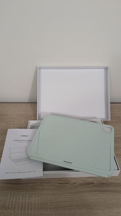 Tastatura Inateck , all in one for iPad 10 th