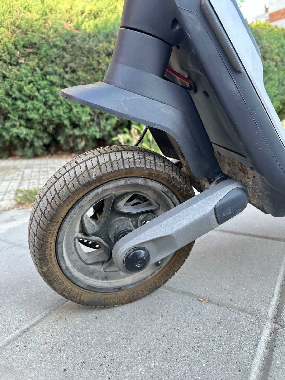 Електрически скутер-тротинетка SEGWAY KICKSCOOTER P100SE