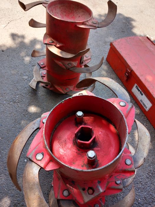 Freze motocultor