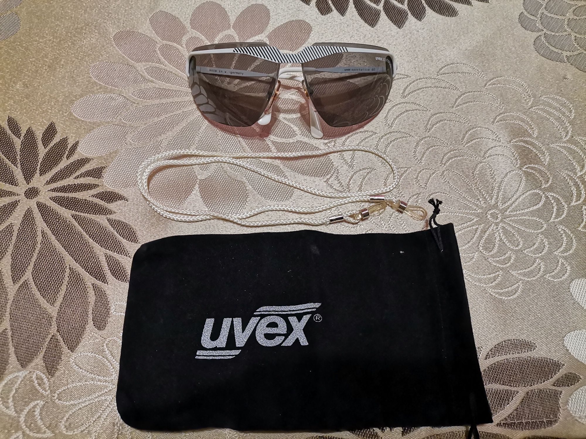 Спортни слънчеви очила Uvex Sportstyle 80