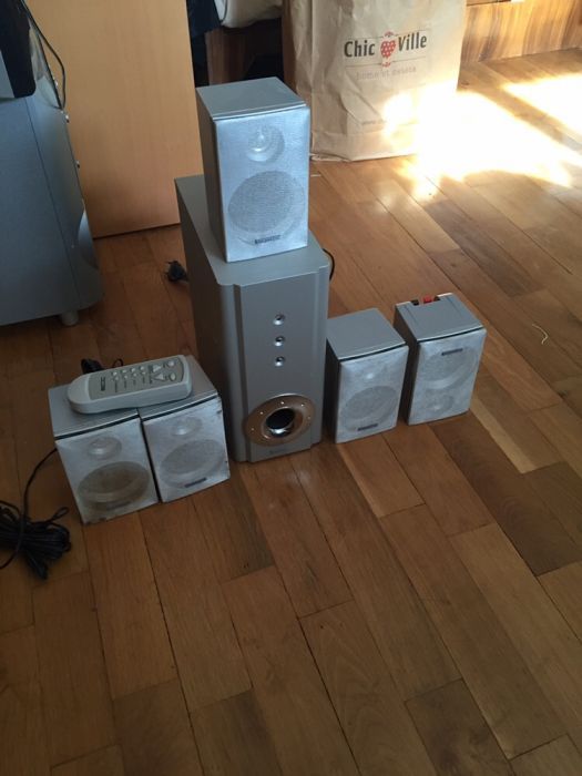 Boxe sateliți si subwoofer cu amplificator ECC si telecomanda