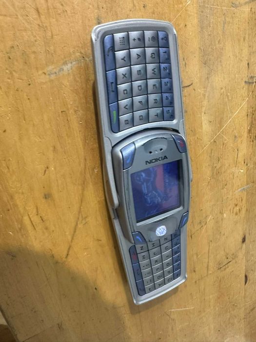 telefon mobil nokia 6820a
