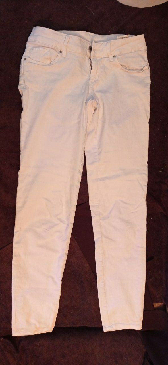 Белые джинсы брюки штаны обмен на другие джинсы